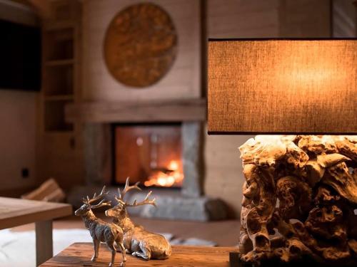 Penthouse Suite with Terrace and Mountain View