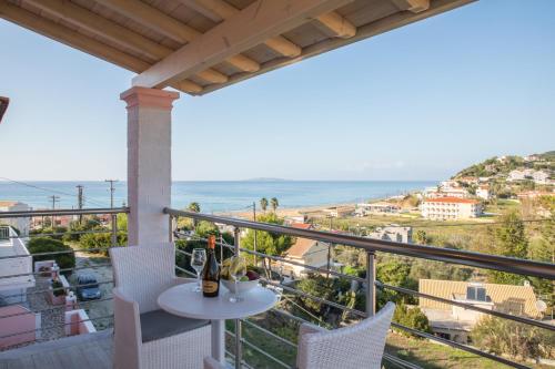  Moros Apartments, Pension in Agios Stefanos
