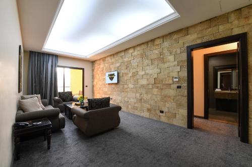 Reston Hotel in Jounieh városközpont
