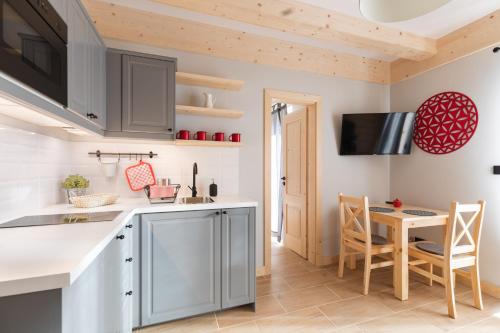 Apartamenty Zobacz Giewont Zakopane - image 3