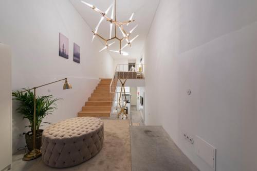 LovelyStay - Hidden & Quiet Duplex next to São Bento Station