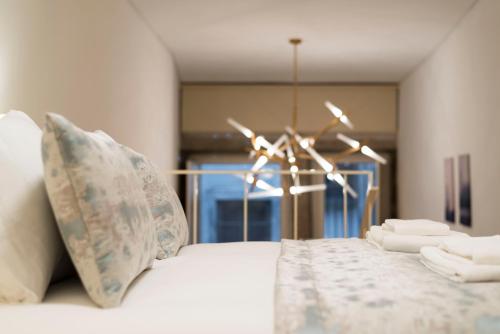 LovelyStay - Hidden & Quiet Duplex next to São Bento Station - image 2