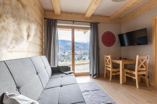 One-Bedroom Apartment image 8