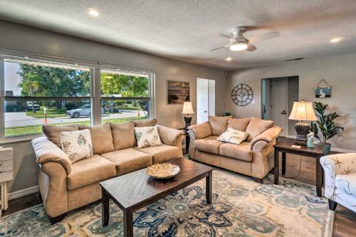 Updated Home with Pvt Pool Less Than 10 Mins to Siesta Key - image 2