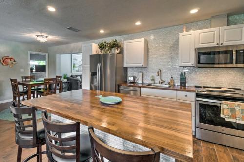 Updated Home with Pvt Pool Less Than 10 Mins to Siesta Key - image 10