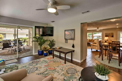 Updated Home with Pvt Pool Less Than 10 Mins to Siesta Key - image 8