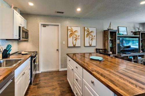Updated Home with Pvt Pool Less Than 10 Mins to Siesta Key - image 6