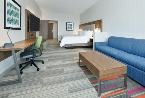 Holiday Inn Express & Suites Fort Worth North - Northlake