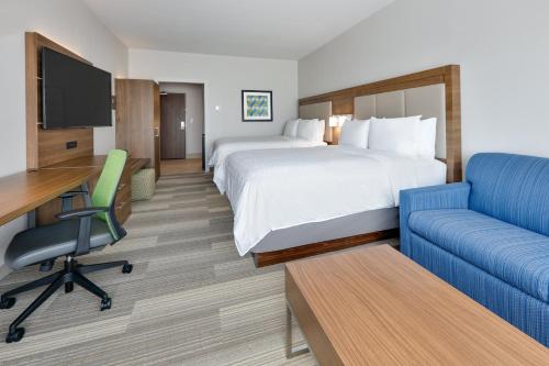 Holiday Inn Express & Suites Fort Worth North - Northlake, an IHG Hotel