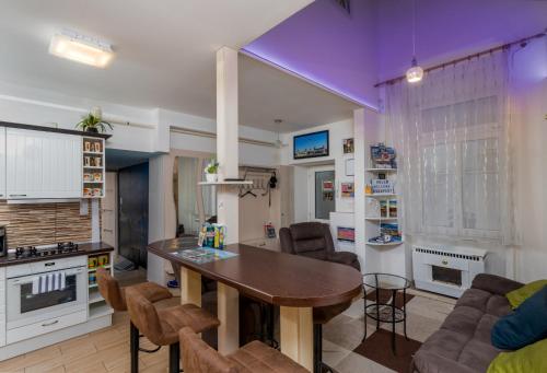 Fireworks Rakoczi - FREE PARKING - 3 BEDROOMS - 2 BATHROOMS