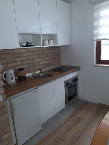 Kuća za odmor Ravna planina - image 8