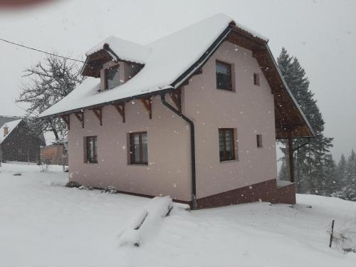 Unterkunft von außen, Kuća za odmor Ravna planina (Kuca za odmor Ravna planina) in Pale