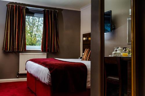 1 queen bed