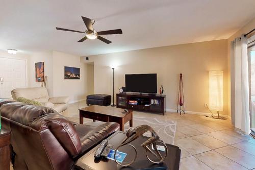 Mesa Escape with Heated Pool - image 3