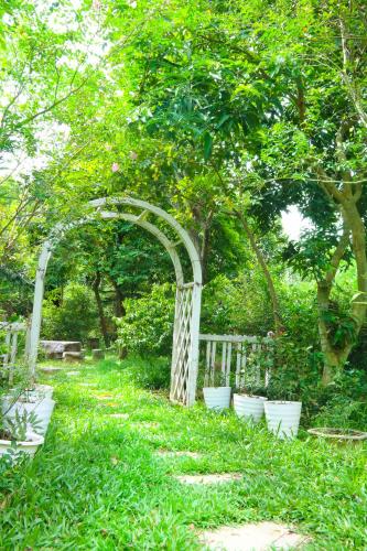 Van Son Garden - HomeStay in Thach That District
