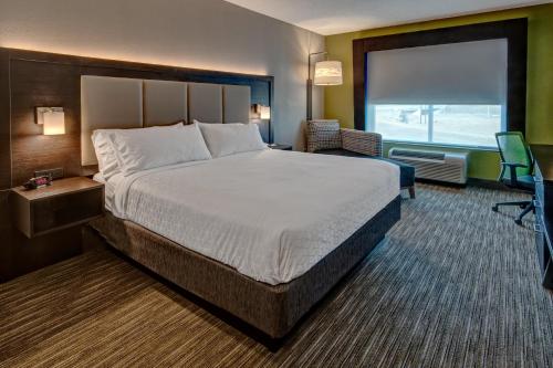 Holiday Inn Express Hotel & Suites Jackson Northeast, an IHG Hotel