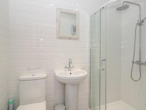 Apartment 1 22 Foss Street - image 7