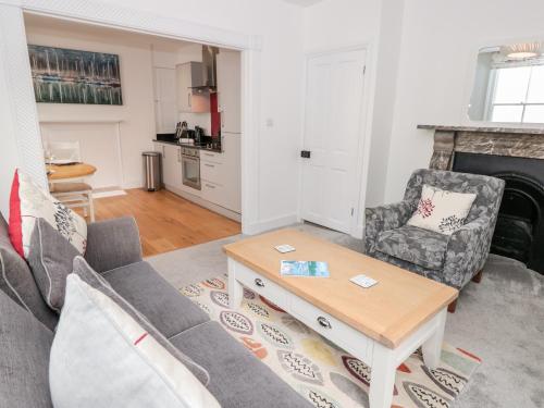 Apartment 1 22 Foss Street - image 11