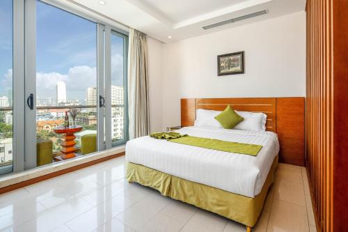 3 bedrooms, 3 beds