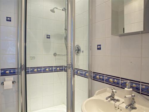 Balmoral House - image 5
