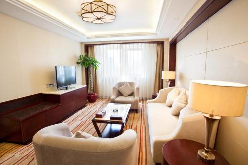 Guestroom, Beijing GuiZhou Hotel in Madian & Anzhen