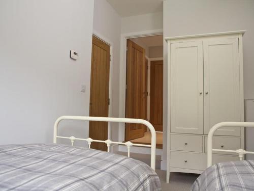 3 Eddystone Row - image 6