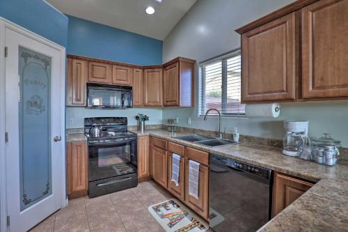 Family-Friendly Retreat Less Than 5 Miles to Lake Powell!