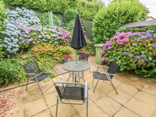 2 Oakhill Drive - image 3