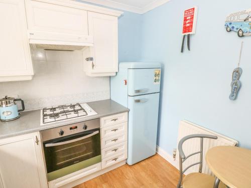 2 Oakhill Drive - image 5