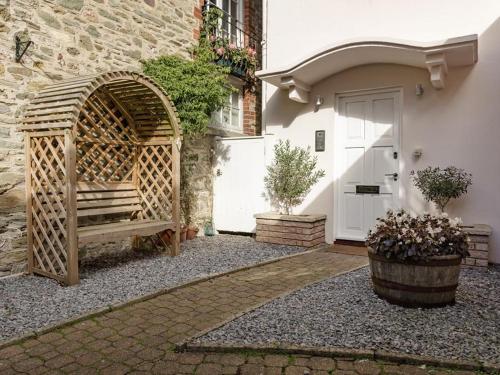 Quayside - image 3