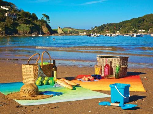 1 Combehaven - main image