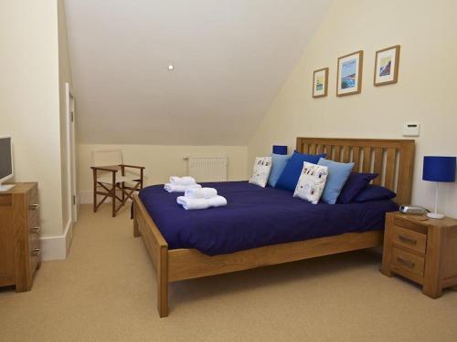 1 Combehaven - image 8
