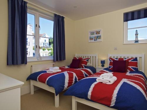 1 Combehaven - image 5