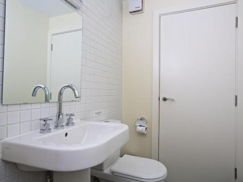 1 Combehaven - image 6