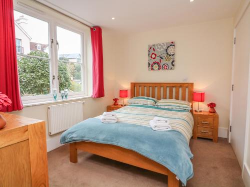 1 Combehaven - image 10