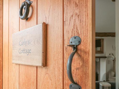 Curly's Cottage - image 4