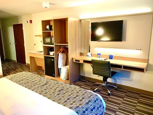 Microtel Inn & Suites by Wyndham Georgetown Delaware Beaches in Georgetown (DE)