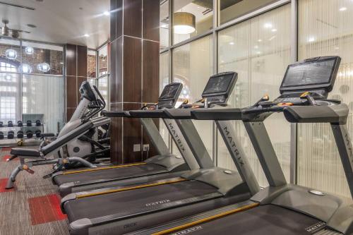 Frontdesk I The Rice Apts Downtown Houston - image 6