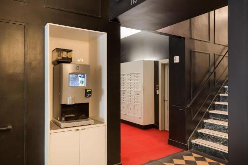 Comfy MW 1BR with Gym & WD by Zencity - image 2