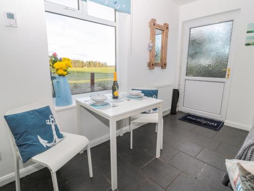 Bracken Barn Cottage - image 4