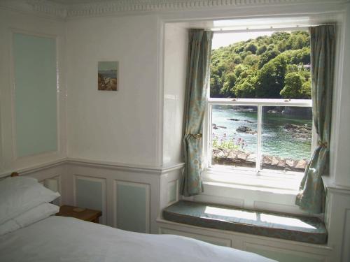 Balcony Cottage - image 4