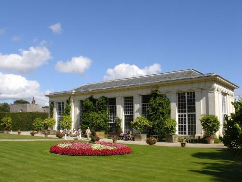 Balcony Cottage - main image