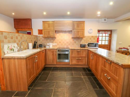 Craig Y Deryn - main image
