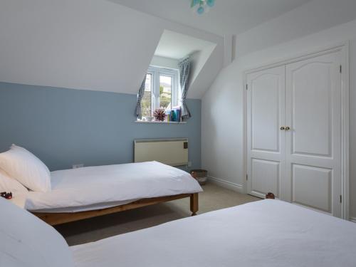 5 Chichester Court - image 9