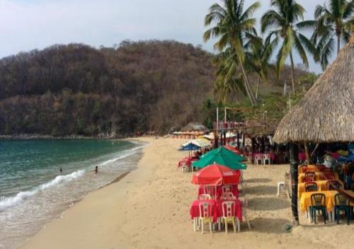 Strand, La Vivienda Villa in Santa Cruz Huatulco