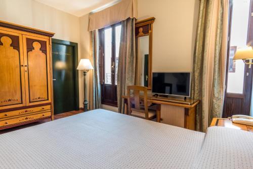 Hotel Plaza Nueva, Гранада (фото 10)