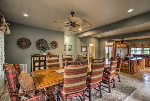 Heavenly Mountain Retreat - 4 Miles to Downtown! - image 3