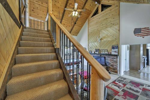 Show Low Area Cabin with Game Room and Hot Tub! - image 9