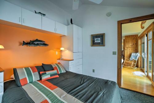 Lake Champlain Cottage with Kayak and Private Dock - image 12
