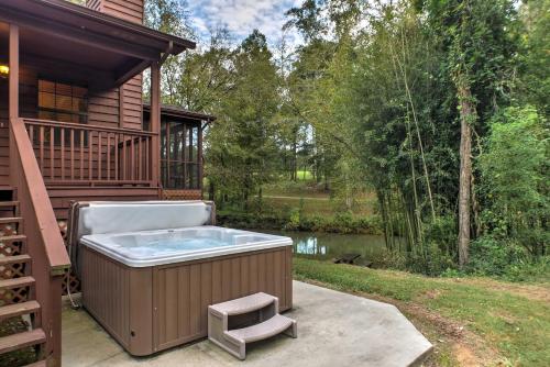The Mill House Creekfront Cabin Near Chattanooga - main image